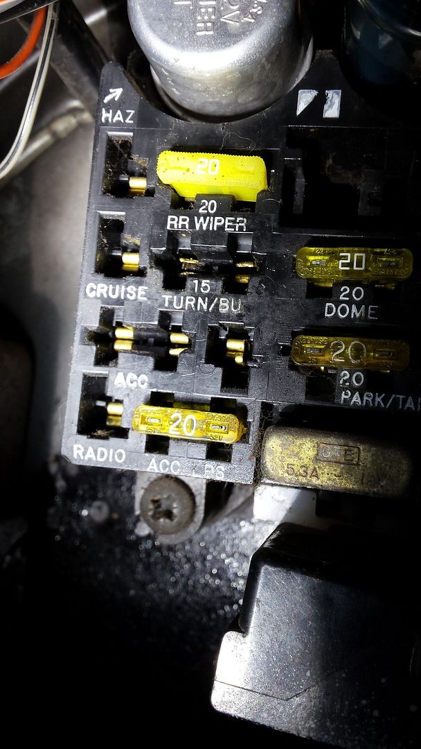 YJ turn signal issues, new relay, dirty circuit board? Jeep
